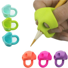 Load image into Gallery viewer, Ergonomic training pencil holder